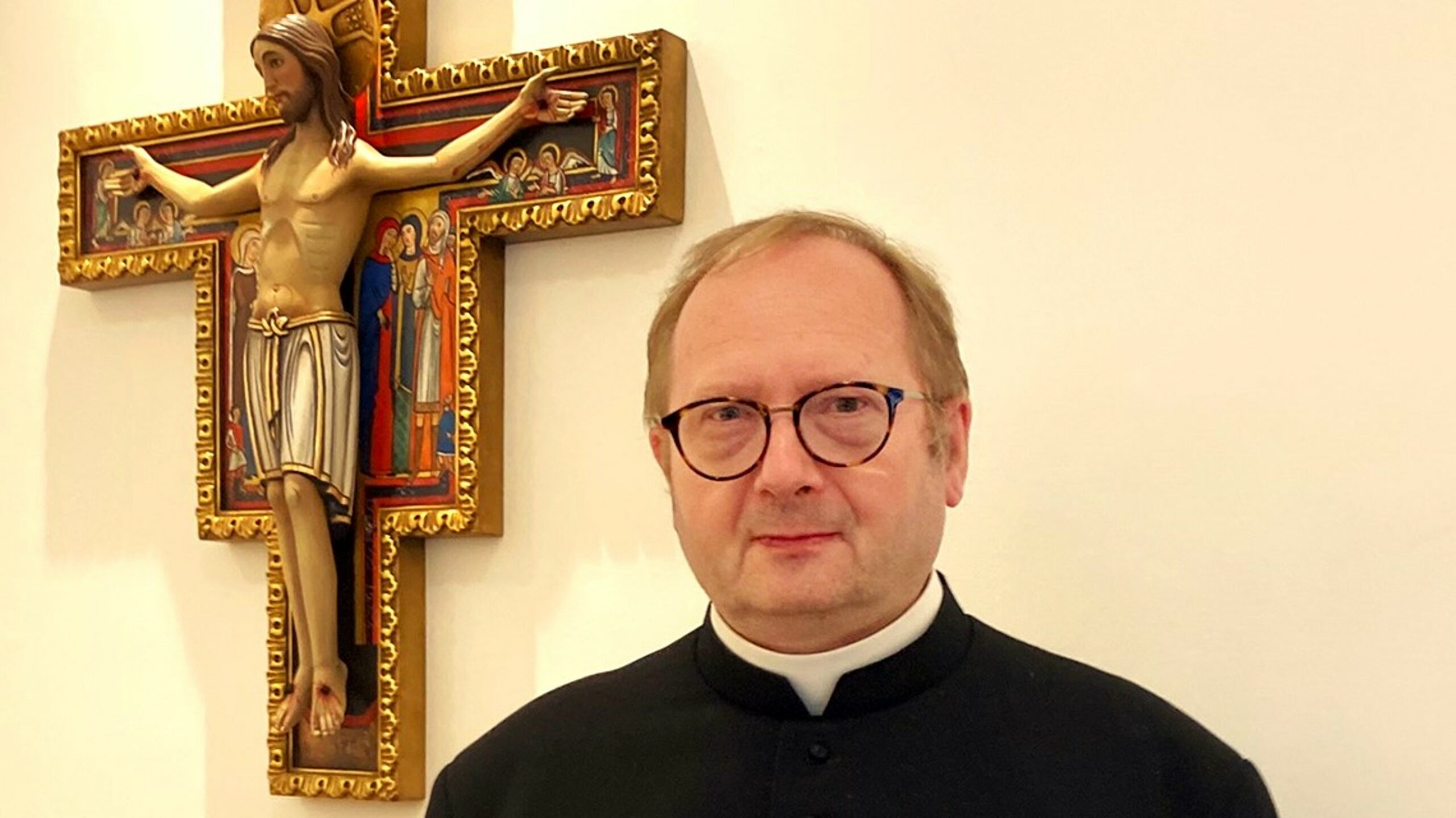 Pope appoints new Bishop Ordinary for Personal Ordinariate